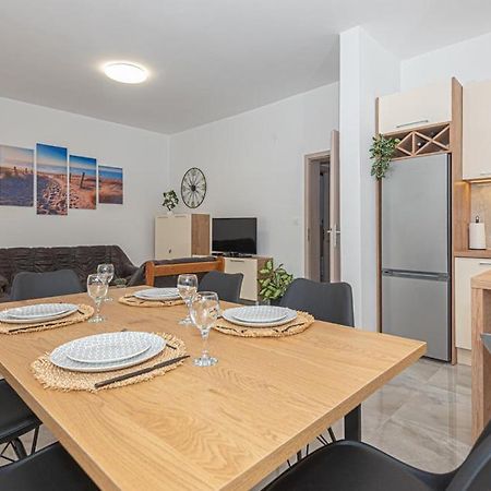 Holiday Home Gveric Vodice Luaran gambar