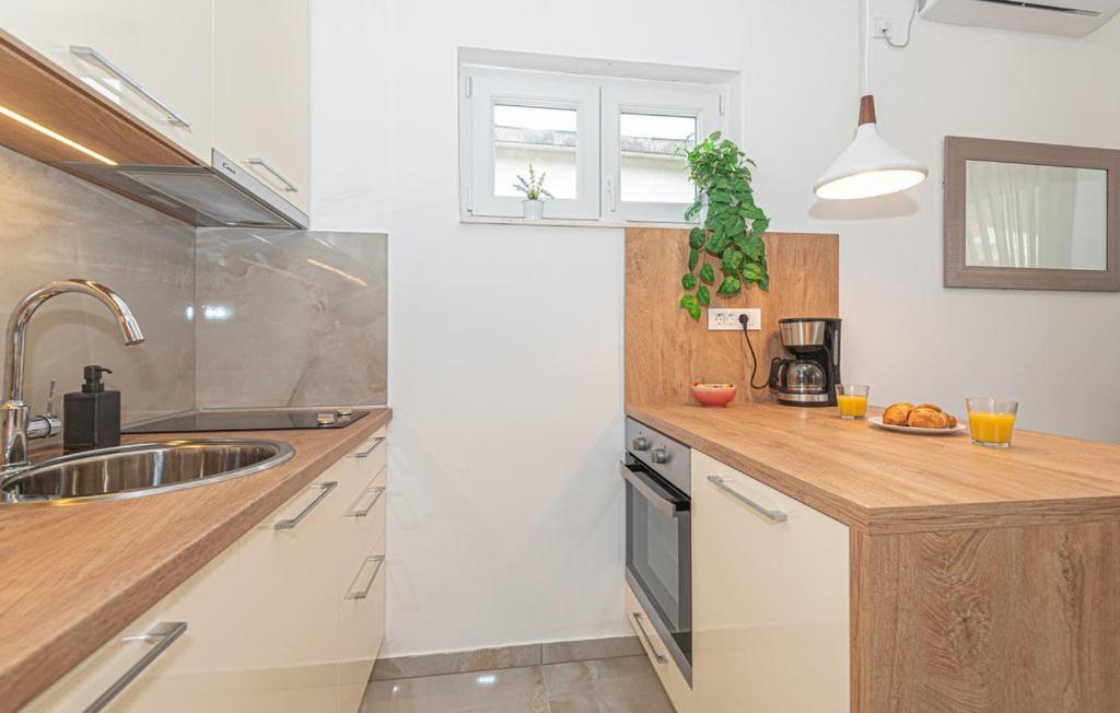 Holiday Home Gveric Vodice Luaran gambar