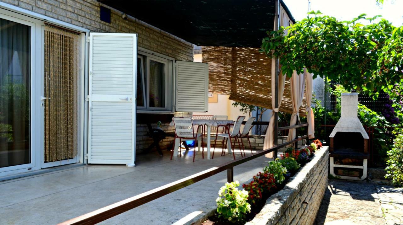 Holiday Home Gveric Vodice Luaran gambar